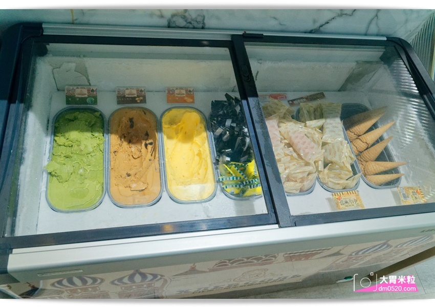 台北大直超猛海鮮火鍋！天鍋宴大直店3.0,招牌活體波士頓龍蝦有夠青,自助吧含汽水,甜點,卡比索冰淇淋吃到飽, - 大胃米粒 DAVID & MILLY