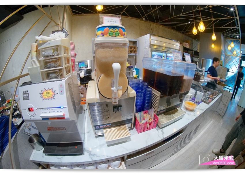 台北大直超猛海鮮火鍋！天鍋宴大直店3.0,招牌活體波士頓龍蝦有夠青,自助吧含汽水,甜點,卡比索冰淇淋吃到飽, - 大胃米粒 DAVID & MILLY