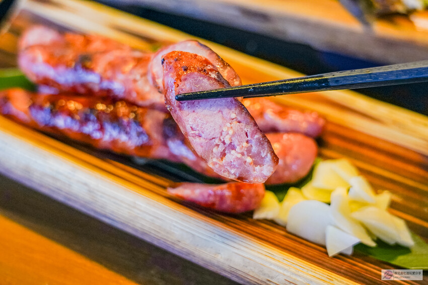 花蓮必訪的10分之1海鮮燒烤,品嚐半山腰上的新鮮漁獲。