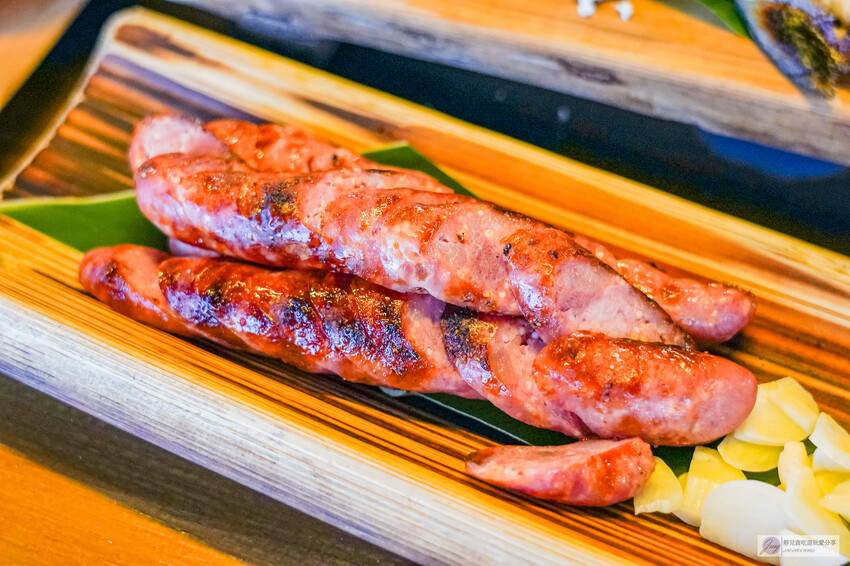 花蓮必訪的10分之1海鮮燒烤,品嚐半山腰上的新鮮漁獲。