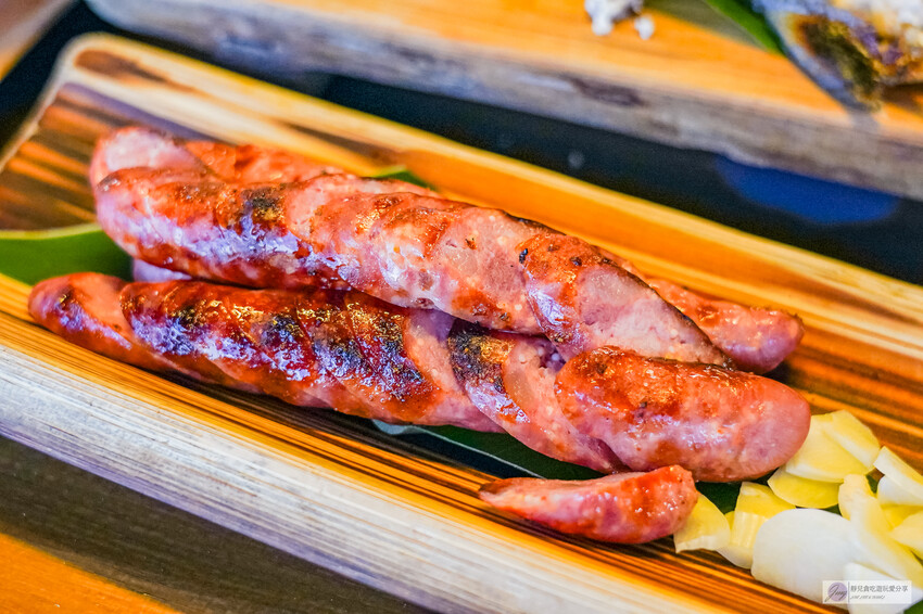 花蓮必訪的10分之1海鮮燒烤,品嚐半山腰上的新鮮漁獲。