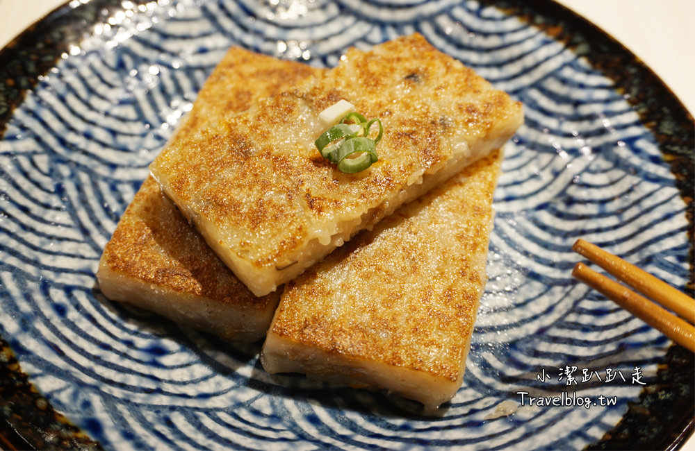 台中美食》第六市場 第一家百貨公司裡菜市場,食尚玩家推薦美食!吹冷氣逛市場菜,購物停車不用錢(金典 綠園道3樓) - 小潔趴趴走旅遊札記