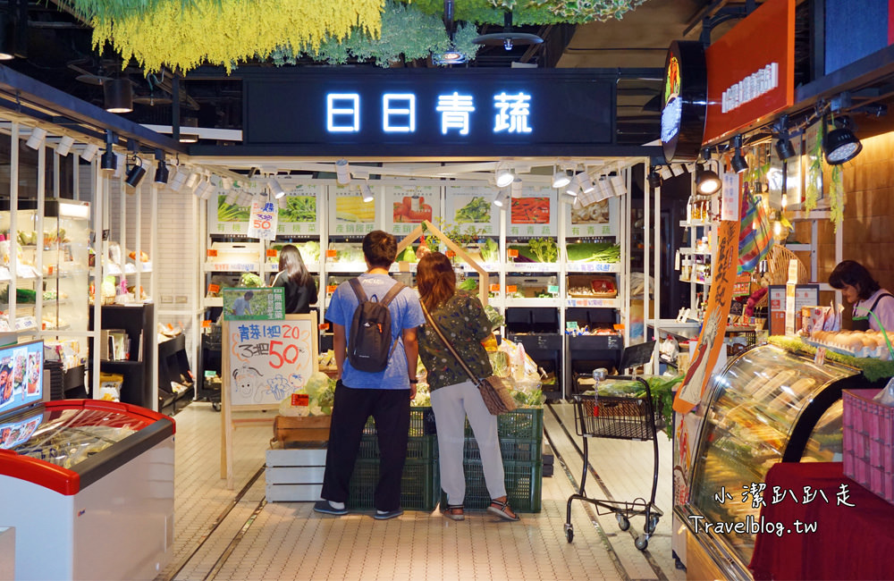 台中美食》第六市場 第一家百貨公司裡菜市場,食尚玩家推薦美食!吹冷氣逛市場菜,購物停車不用錢(金典 綠園道3樓) - 小潔趴趴走旅遊札記