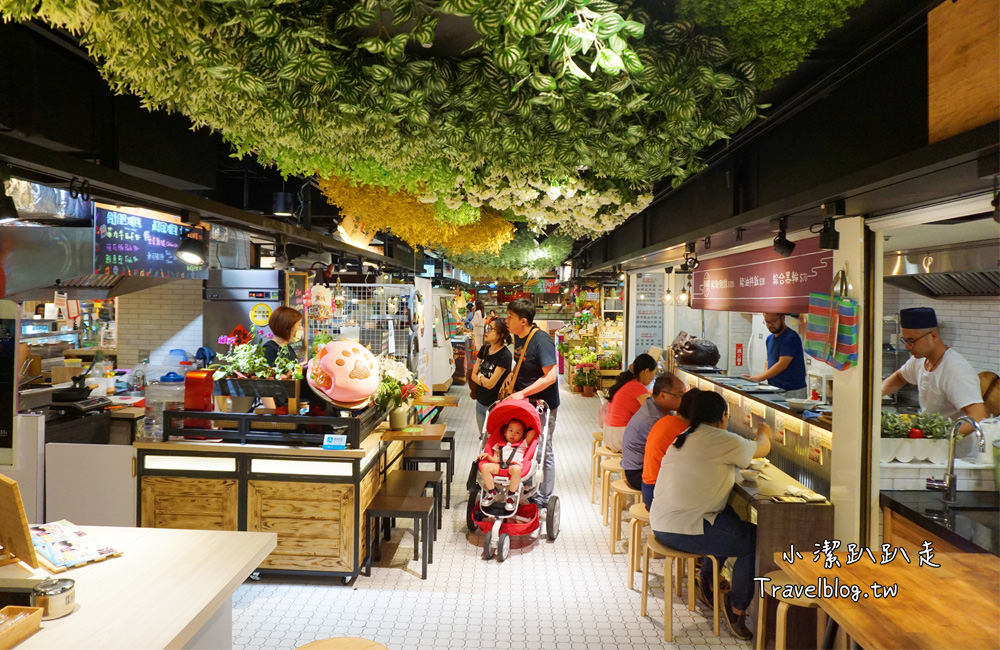 台中美食》第六市場 第一家百貨公司裡菜市場,食尚玩家推薦美食!吹冷氣逛市場菜,購物停車不用錢(金典 綠園道3樓) - 小潔趴趴走旅遊札記