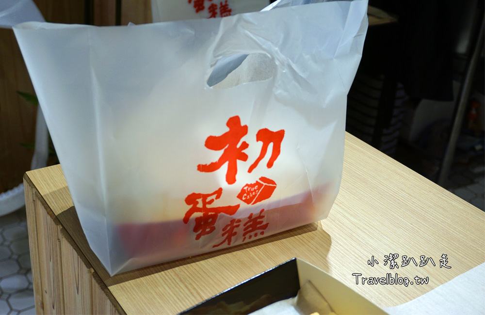 台中美食》第六市場 第一家百貨公司裡菜市場,食尚玩家推薦美食!吹冷氣逛市場菜,購物停車不用錢(金典 綠園道3樓) - 小潔趴趴走旅遊札記