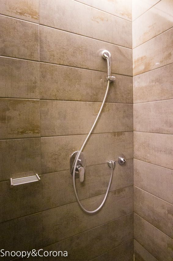 【台中住宿】台中親子住宿｜雲河概念旅館～泳池、KTV、按摩浴缸、沙坑，貼心提供宵夜吃到飽