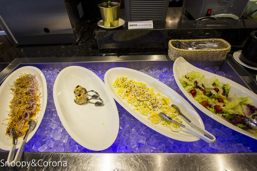 【台中住宿】台中親子住宿｜雲河概念旅館～泳池、KTV、按摩浴缸、沙坑，貼心提供宵夜吃到飽