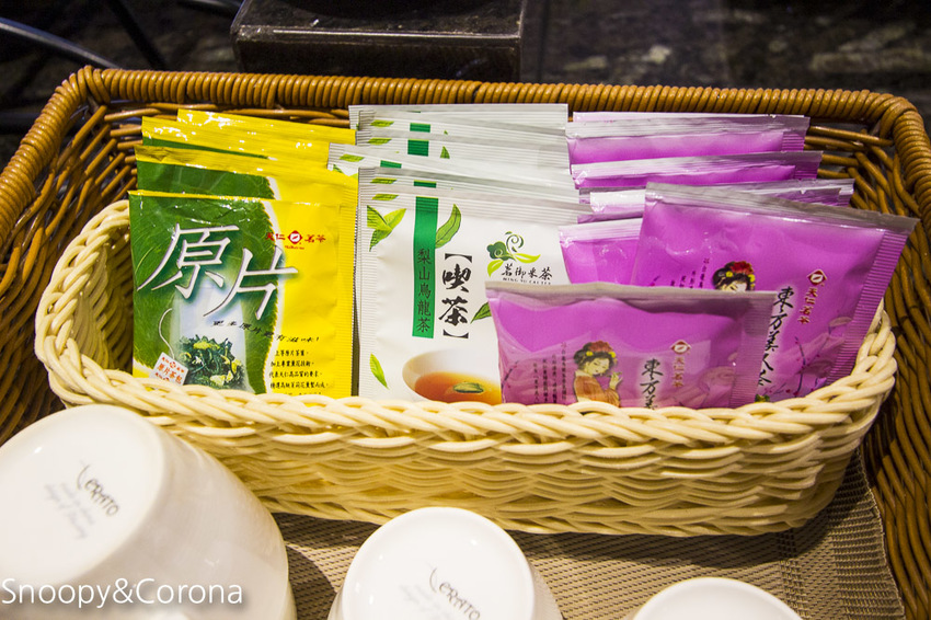 【台中住宿】台中親子住宿｜雲河概念旅館～泳池、KTV、按摩浴缸、沙坑，貼心提供宵夜吃到飽