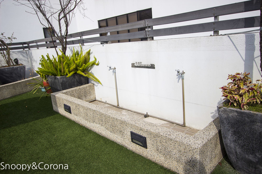 【台中住宿】台中親子住宿｜雲河概念旅館～泳池、KTV、按摩浴缸、沙坑，貼心提供宵夜吃到飽