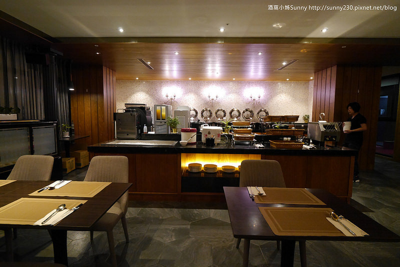 台中住宿推薦｜雲河概念旅館