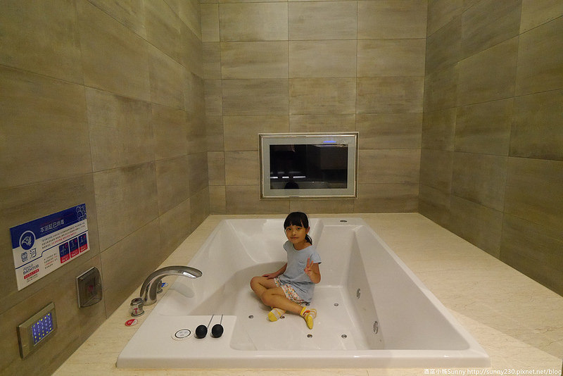 台中住宿推薦｜雲河概念旅館