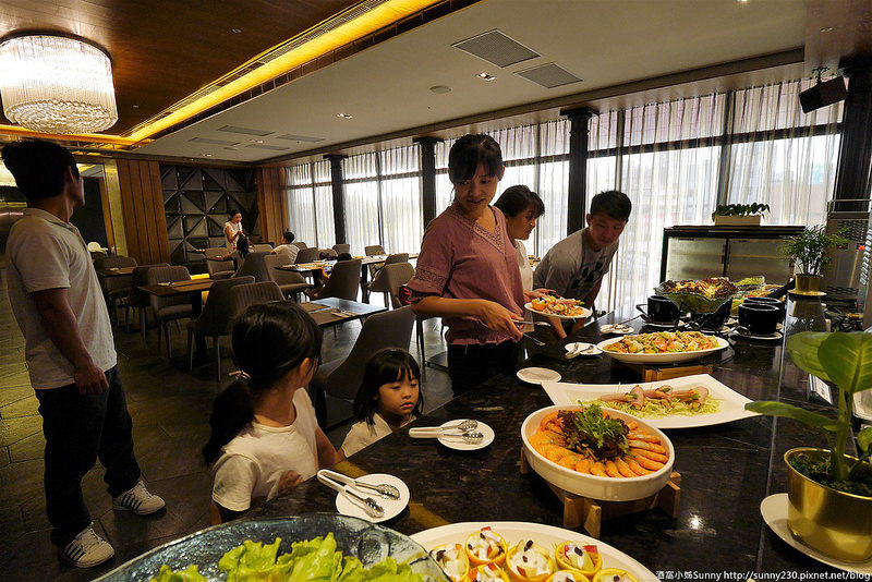 台中住宿推薦｜雲河概念旅館