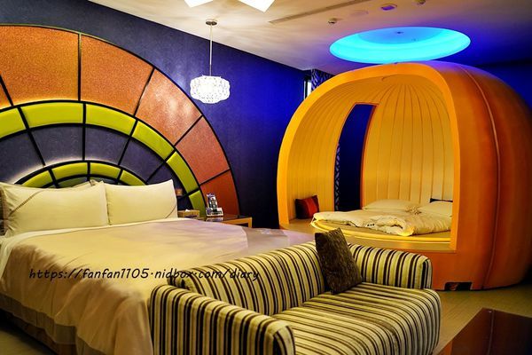 【台中住宿】雲河旗艦概念旅館 #空中花園 #沙坑 #健身房  #switch免費玩 #免費早餐宵夜無限供應 #安心旅遊補助 (2).JPG
