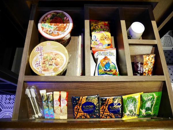 【台中住宿】雲河概念旅館【U-her Hotel】#頂樓空中花園 #親子沙坑 #蒸氣浴 #早餐宵夜吃到飽 #台中南屯 (10).JPG