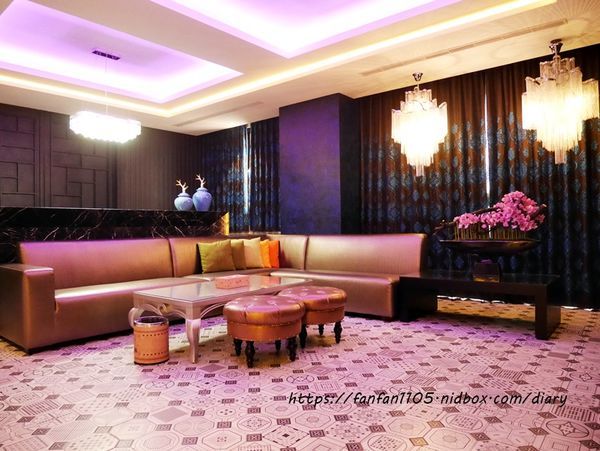 【台中住宿】雲河概念旅館【U-her Hotel】#頂樓空中花園 #親子沙坑 #蒸氣浴 #早餐宵夜吃到飽 #台中南屯 (11).JPG