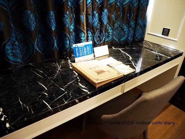 【台中住宿】雲河概念旅館【U-her Hotel】#頂樓空中花園 #親子沙坑 #蒸氣浴 #早餐宵夜吃到飽 #台中南屯 (18).JPG