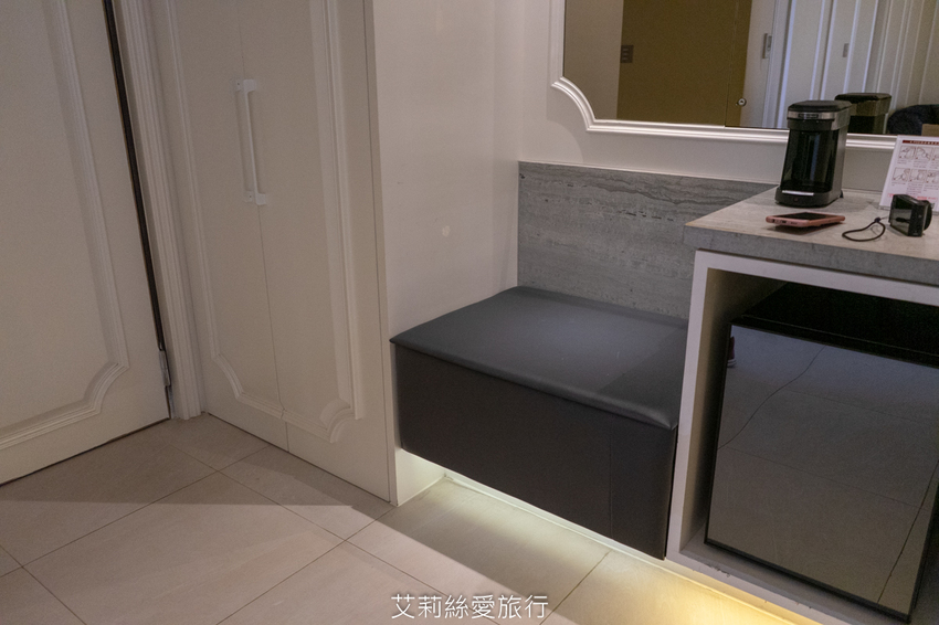 台中住宿》雲河概念旅館 超美空中花園溜小孩搖椅吹風欣賞美景 親子飯店推薦 - 艾莉絲愛旅行