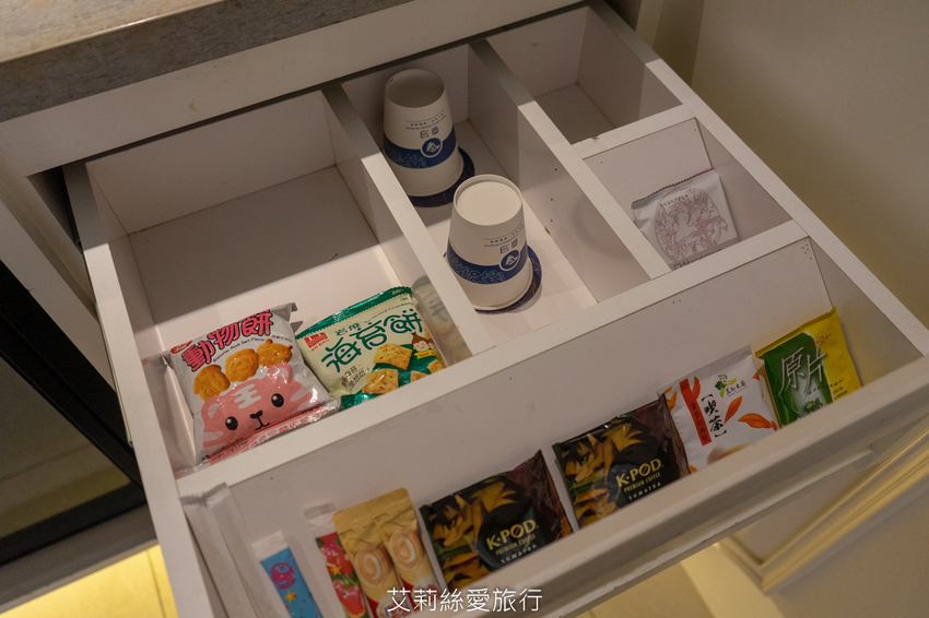 台中住宿》雲河概念旅館 超美空中花園溜小孩搖椅吹風欣賞美景 親子飯店推薦 - 艾莉絲愛旅行