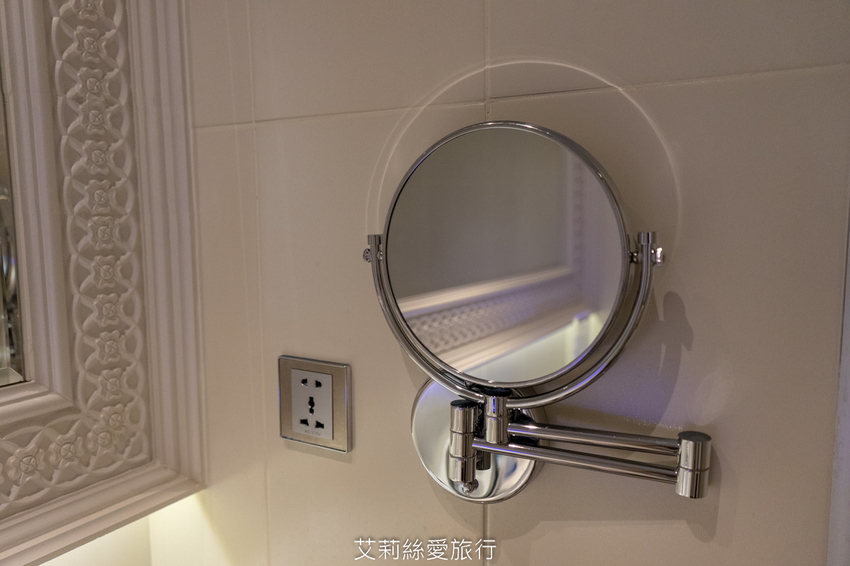 台中住宿》雲河概念旅館 超美空中花園溜小孩搖椅吹風欣賞美景 親子飯店推薦 - 艾莉絲愛旅行