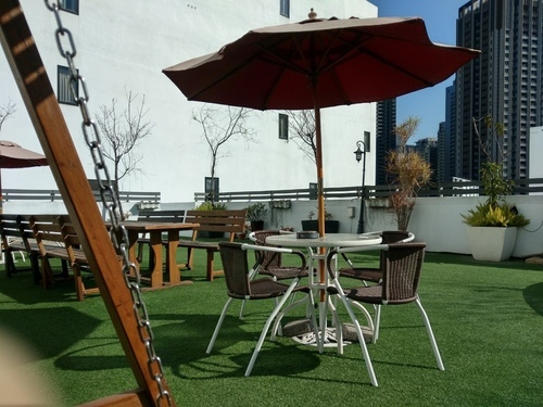 【台中。住宿】逛逢甲最佳地點︱五星級住宿 雲河概念旅館︱提供免費早餐、宵夜、接駁到逢甲的尊爵服務