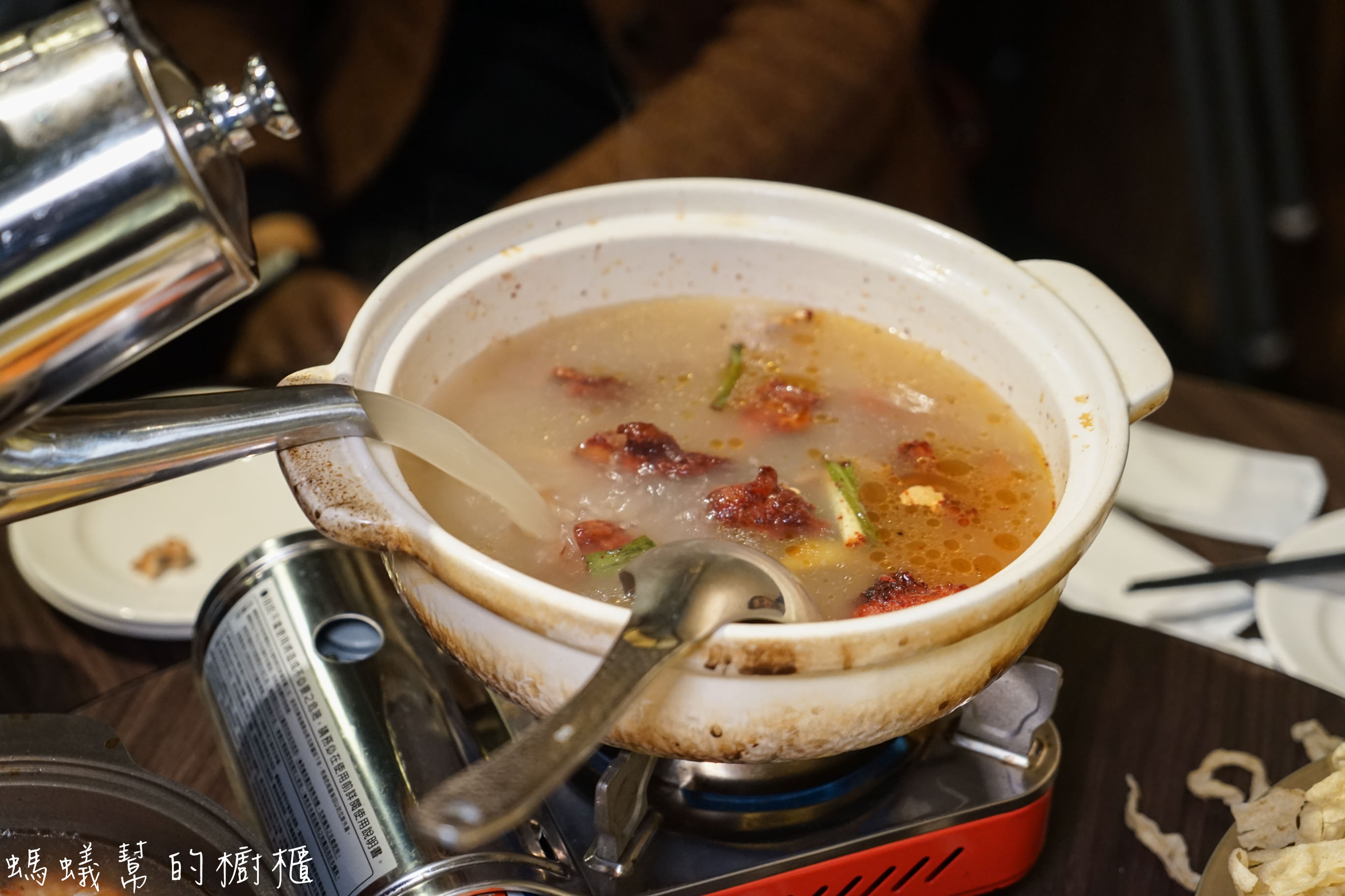 三食六島馬祖特色料理餐廳|台中馬祖美食料理，乾燒酒糟雞、馬祖老酒麵線，令人回味無窮的馬祖特色美食！ - 螞蟻幫的櫥櫃