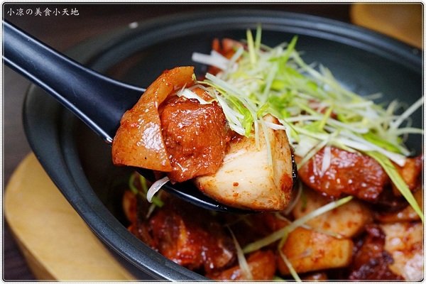 三食六島馬祖料理餐廳:台中西屯』三食六島馬祖料理║道地馬祖料理,融入創意的傳統家鄉味,台中就可以吃到惹~