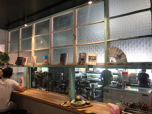 桃園視覺系藝術冰品~綠町冰室