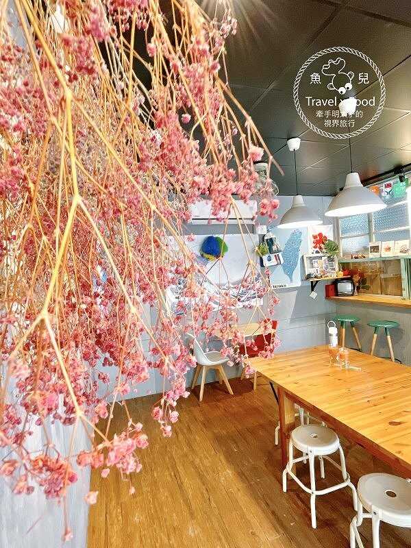 懷舊復古小食堂。冷熱甜品，暖胃飯麵，既賣餐也賣冰，好拍好吃，價格親民～綠町冰室