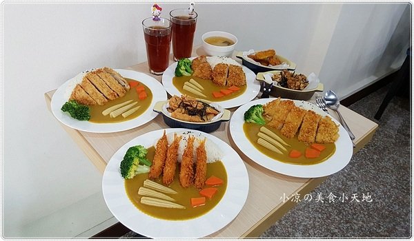 咖哩魚夫 Arowana Curry： 台中西屯』咖哩魚夫║逢甲夜市巷弄美食，手作濃郁炸物咖哩系列，味噌湯、紅茶無限暢飲(每日特餐9折 外帶五份以上9折)