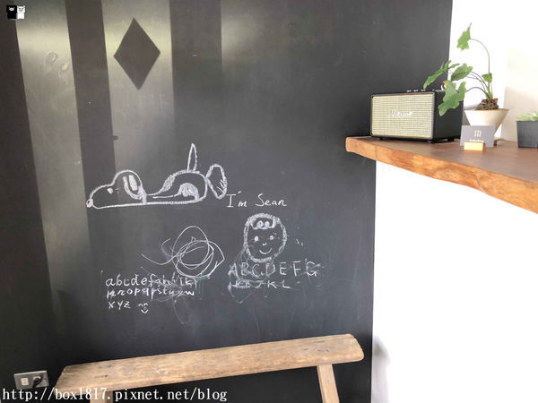 【苗栗。後龍】小鎮轉角聞到咖啡香。Daddy & Mommy Bakery。後龍甜點咖啡店