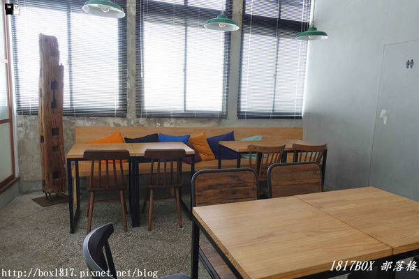 【苗栗。後龍】小鎮轉角聞到咖啡香。Daddy & Mommy Bakery。後龍甜點咖啡店