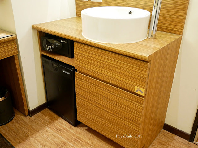 2020,  February │蜂巢 Bee House 天成文旅│走吧台北住哪裡：台北車站住宿  台北後車站 新潮設計文旅