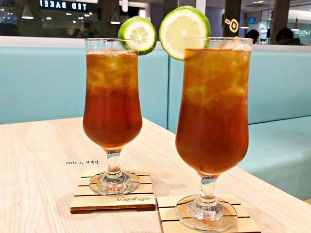 【台中 西區】Woosaパンケーキ 屋莎鬆餅屋✨✨大遠百三樓，每小時限量20份，藍帶級「雲の鬆餅」不是隨便說說，從上桌到入口，那感動、那滋味，回味再三💓💓💓