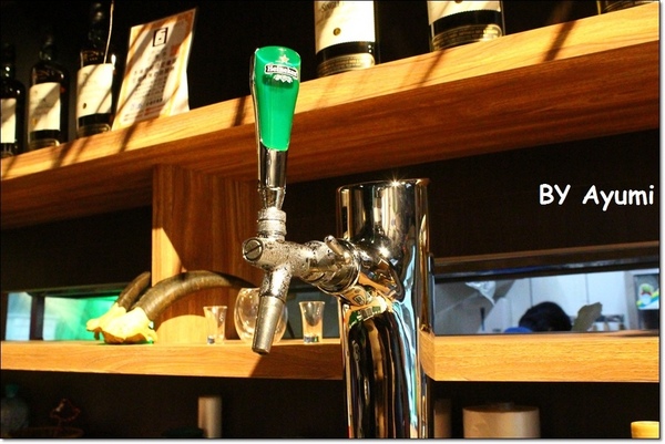 獵場原住民串燒餐廳：[食記]樹林美食新發現－獵場原住民串燒餐廳、周五&周六晚上還有歌手駐唱唷~