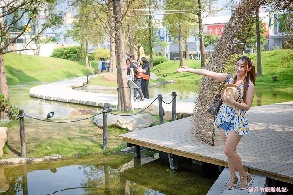 台中南屯景點》2017台中新景點 惠宇一森青景觀庭院 城市裡的落羽松秘境 - 滿分的旅遊札記