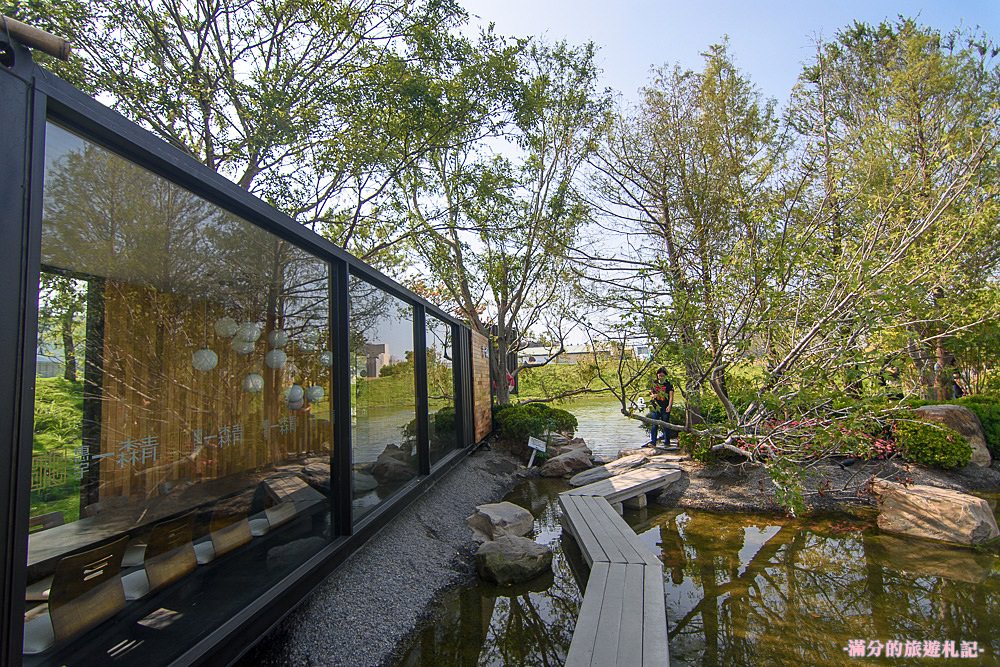 台中南屯景點》2017台中新景點 惠宇一森青景觀庭院 城市裡的落羽松秘境 - 滿分的旅遊札記