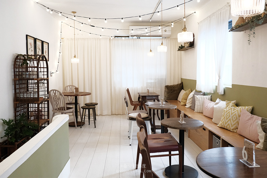 【台北】舒適圈· Comfort Zone｜大安區咖啡廳｜白與綠意交織出的美麗舒適圈 - 桑分鐘熱度