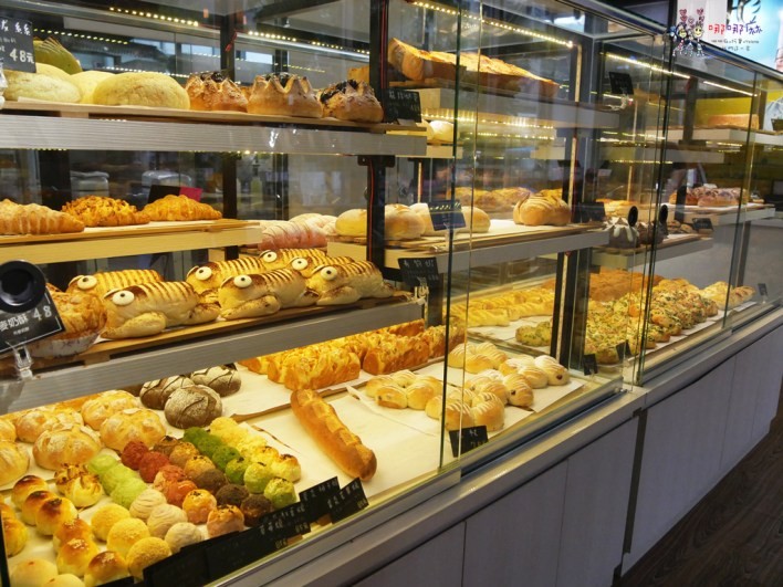 桃園美食,許燕斌,烘焙,林哲樂,考選部,星巴克,POCOPHONE F1,中秋月餅,冠軍麵包,手作月餅