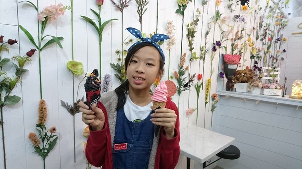 CornerCone酷礦美式手作霜淇淋:高雄~CornerCone酷礦美式手作霜淇淋~萬聖節限定黑暗系鬼怪~不給冰就搗蛋創意冰品~IG打卡熱點~ CornerCone酷礦美式手作霜淇淋:高雄~CornerCone酷礦美式手作霜淇淋~萬聖節限定黑暗系鬼怪~不給冰就搗蛋創意冰品~IG打卡熱點~