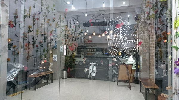 CornerCone酷礦美式手作霜淇淋:高雄~CornerCone酷礦美式手作霜淇淋~萬聖節限定黑暗系鬼怪~不給冰就搗蛋創意冰品~IG打卡熱點~ CornerCone酷礦美式手作霜淇淋:高雄~CornerCone酷礦美式手作霜淇淋~萬聖節限定黑暗系鬼怪~不給冰就搗蛋創意冰品~IG打卡熱點~
