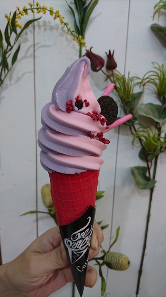 CornerCone酷礦美式手作霜淇淋:高雄~CornerCone酷礦美式手作霜淇淋~萬聖節限定黑暗系鬼怪~不給冰就搗蛋創意冰品~IG打卡熱點~ CornerCone酷礦美式手作霜淇淋:高雄~CornerCone酷礦美式手作霜淇淋~萬聖節限定黑暗系鬼怪~不給冰就搗蛋創意冰品~IG打卡熱點~