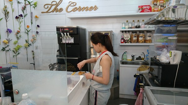 CornerCone酷礦美式手作霜淇淋:高雄~CornerCone酷礦美式手作霜淇淋~萬聖節限定黑暗系鬼怪~不給冰就搗蛋創意冰品~IG打卡熱點~ CornerCone酷礦美式手作霜淇淋:高雄~CornerCone酷礦美式手作霜淇淋~萬聖節限定黑暗系鬼怪~不給冰就搗蛋創意冰品~IG打卡熱點~