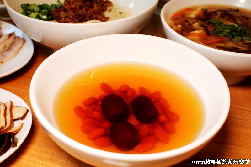 『新竹麵食館』翟九麵食館/竹北麵食館推薦招牌肉燥乾麵、牛肉麵、水餃、滷菜 - Darren蘋果樹旅遊玩樂誌