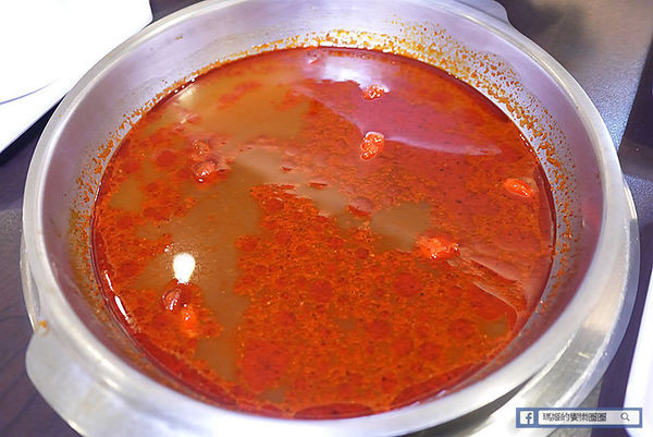 樹林美食【太將鍋樹林復興店】樹林火鍋推薦。頂級食材澎湃海鮮船。自助霜淇淋吃到爽