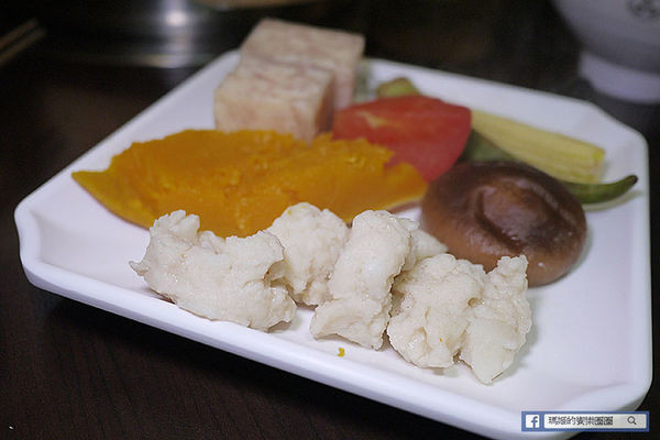 樹林美食【太將鍋樹林復興店】樹林火鍋推薦。頂級食材澎湃海鮮船。自助霜淇淋吃到爽