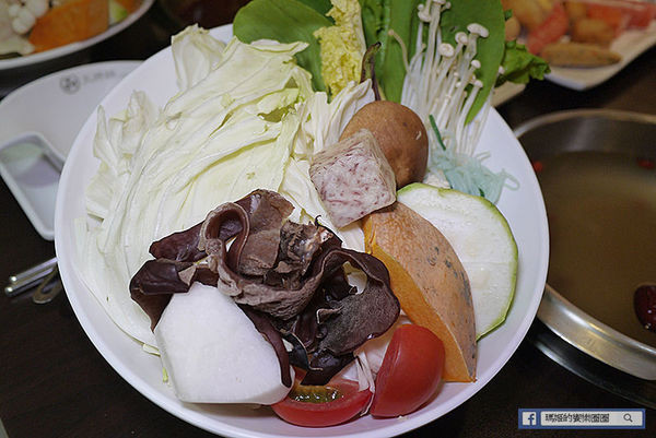 樹林美食【太將鍋樹林復興店】樹林火鍋推薦。頂級食材澎湃海鮮船。自助霜淇淋吃到爽