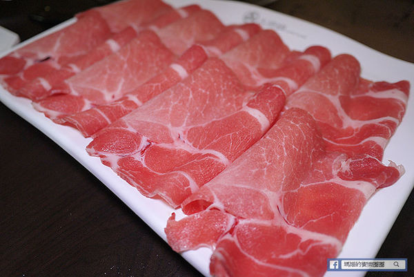 樹林美食【太將鍋樹林復興店】樹林火鍋推薦。頂級食材澎湃海鮮船。自助霜淇淋吃到爽