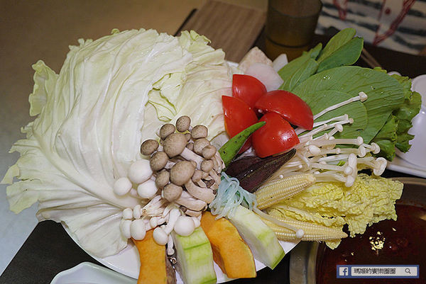 樹林美食【太將鍋樹林復興店】樹林火鍋推薦。頂級食材澎湃海鮮船。自助霜淇淋吃到爽