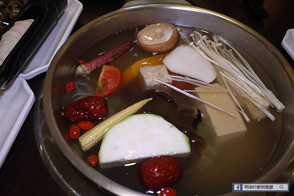 樹林美食【太將鍋樹林復興店】樹林火鍋推薦。頂級食材澎湃海鮮船。自助霜淇淋吃到爽