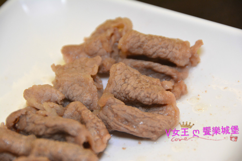 PIG_2300_meitu_64.jpg PIG_2300_meitu_64.jpg